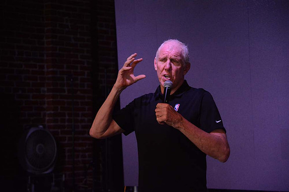MJE_2008