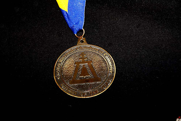 MJE_2400
