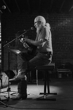 MJE_5793BW