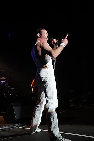 %22Freddie Mercury%22_9372