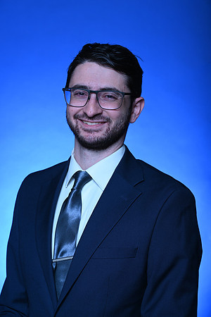 MJE_2700