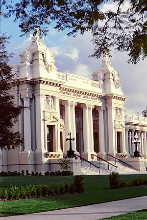 Courthousecopy2.jpg